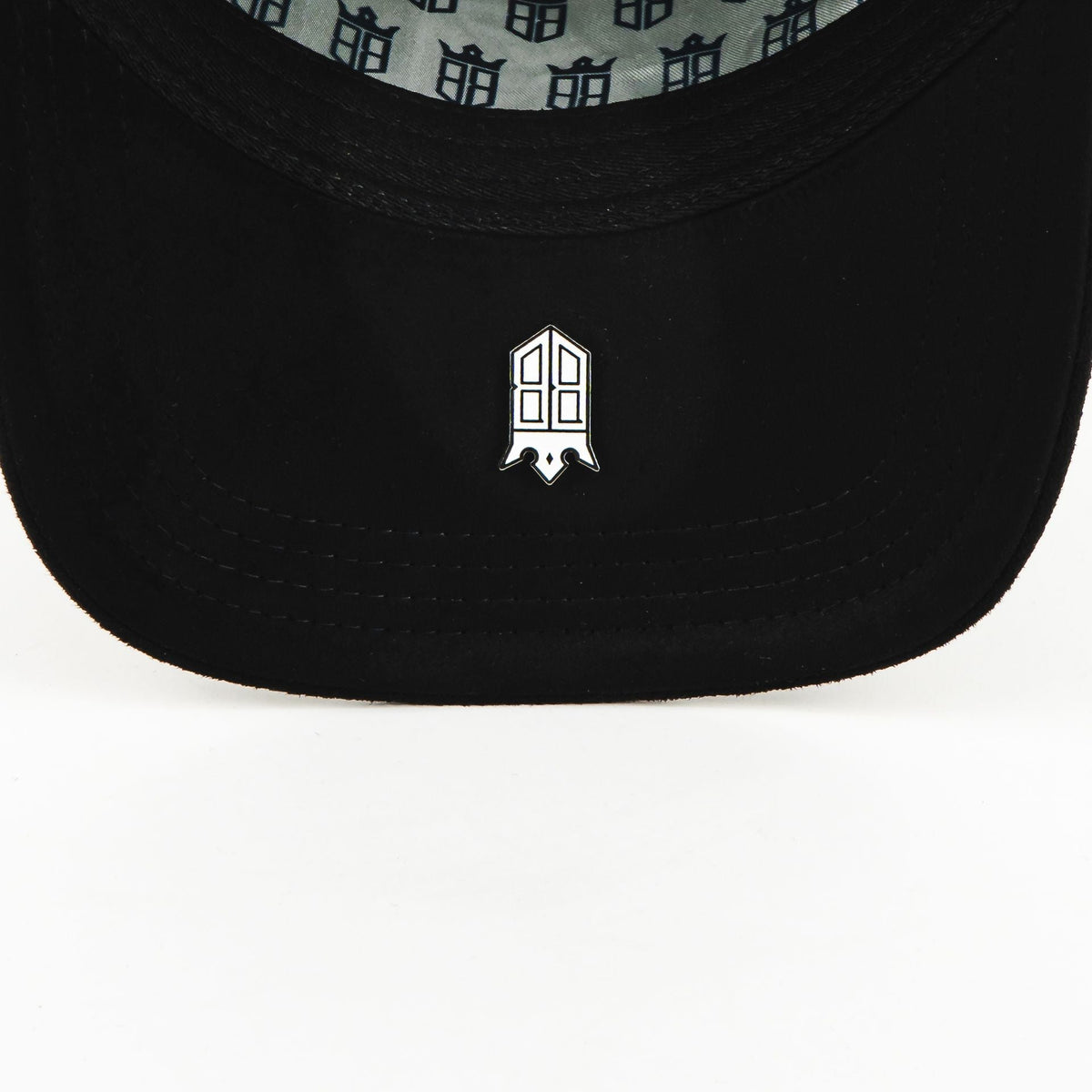 BigBoss LA CRUCES SILVER BLACK VISOR SUEDE