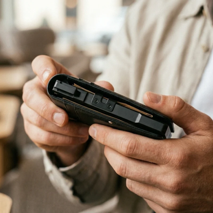 Noirsense MagVault® Minimalist Wallet - Maximum Capacity. Minimal Footprint.